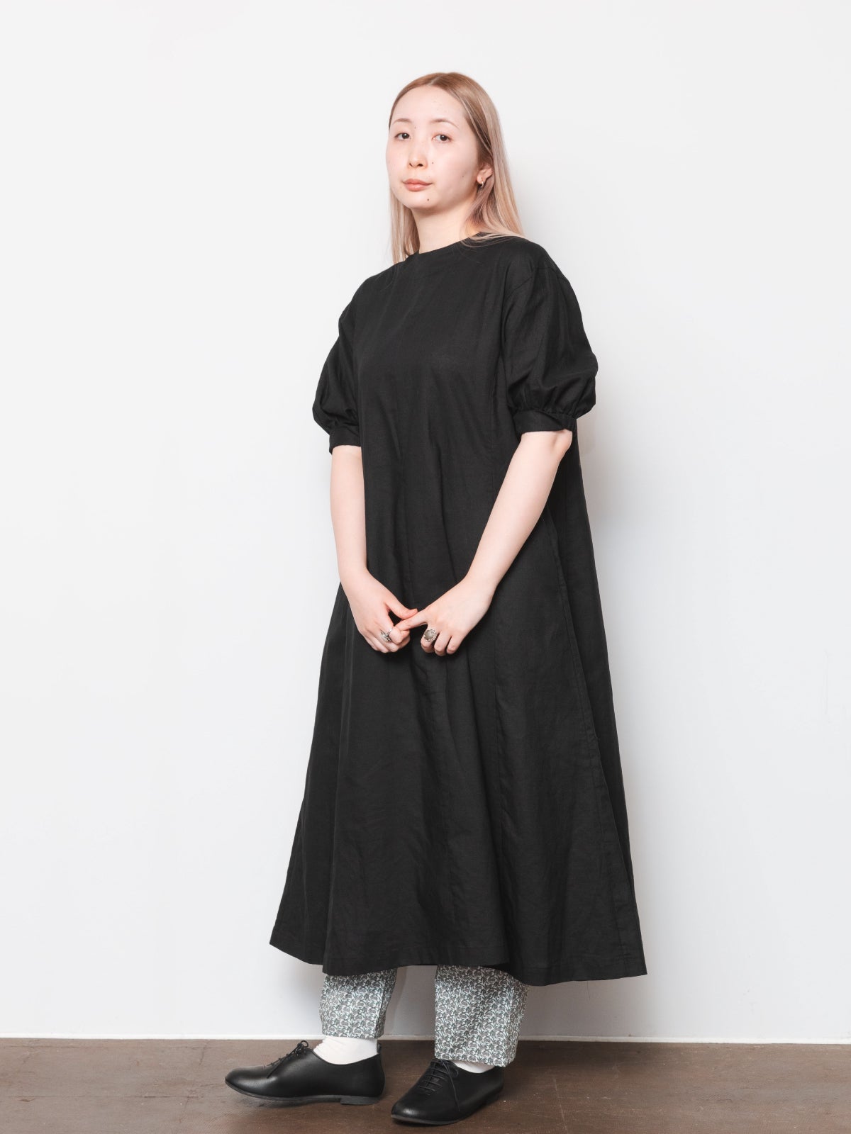 YILON MADE イロンDOLCE CHECK OP ワンピース NAVY 凛とやさしい】リネンパフスリーブワンピース(ペチコート付） PONT DE