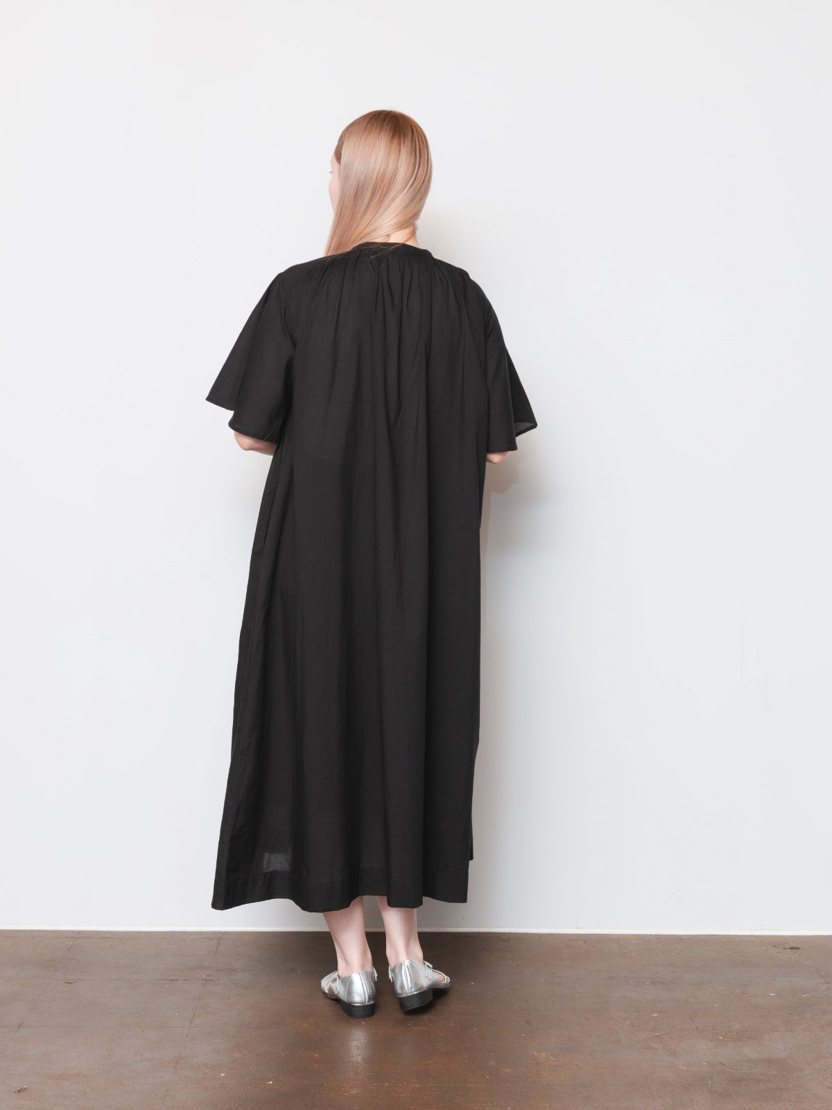 わんだほい HAND PINTUCK STAND COLLAR DRESS PONT DE CHALONS ポンデシャロン