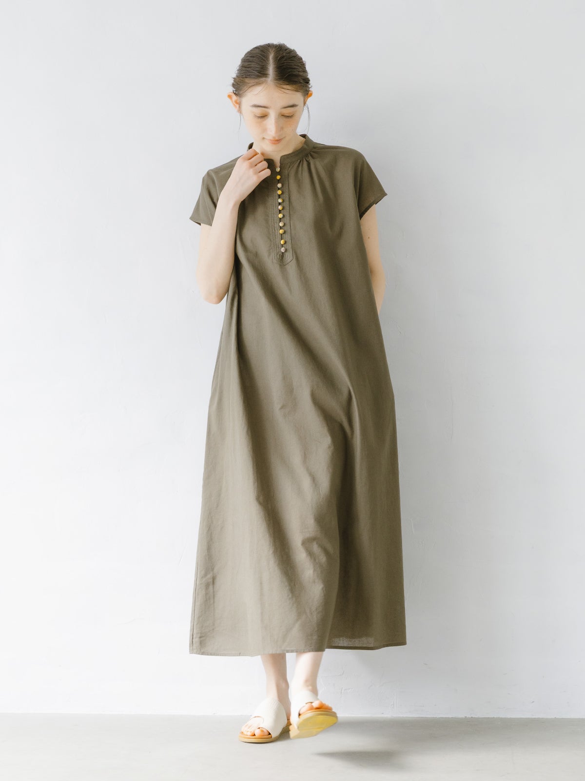 綿麻+LIBERTYクルミ釦フレンチワンピース sosotto ソソット | PONT DE